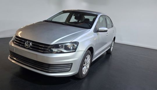 Volkswagen • Vento