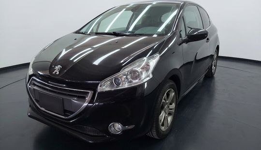 Peugeot • 208