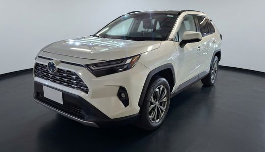 Toyota • RAV4
