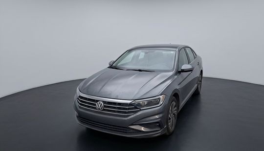 Volkswagen • Jetta