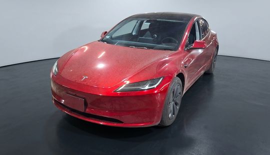 Tesla • Model 3