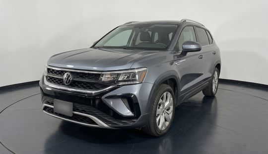 Volkswagen • Taos