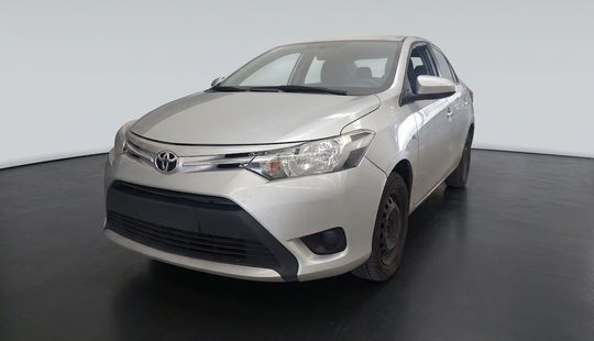 Toyota • Yaris