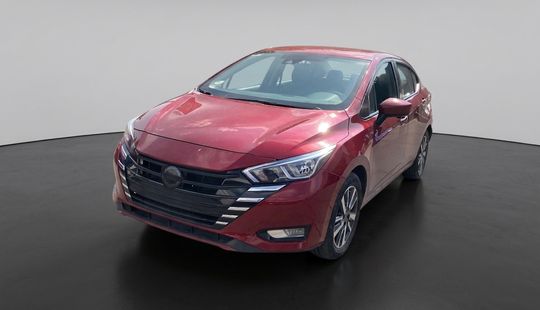 Nissan • Versa