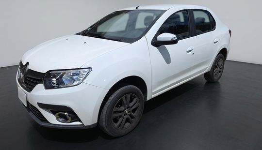 Renault • Logan