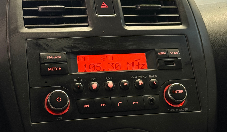 Nissan V-drive 1.6 V-DRIVE A/C AUDIO Sedan 2024