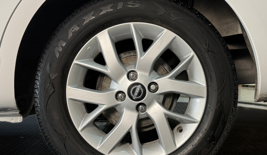 Nissan V-drive 1.6 V-DRIVE A/C AUDIO Sedan 2024