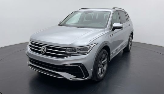 Volkswagen • Tiguan