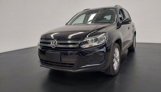 Volkswagen • Tiguan