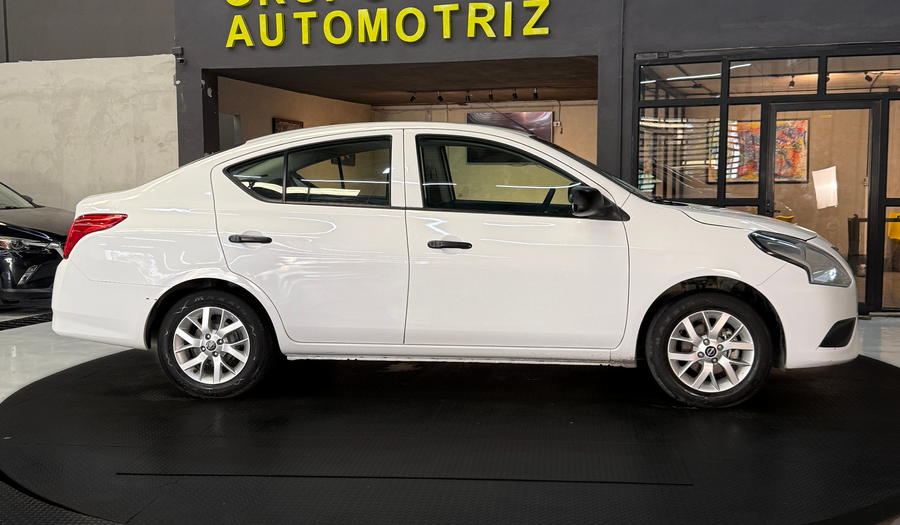 Nissan V-drive 1.6 V-DRIVE A/C AUDIO Sedan 2024