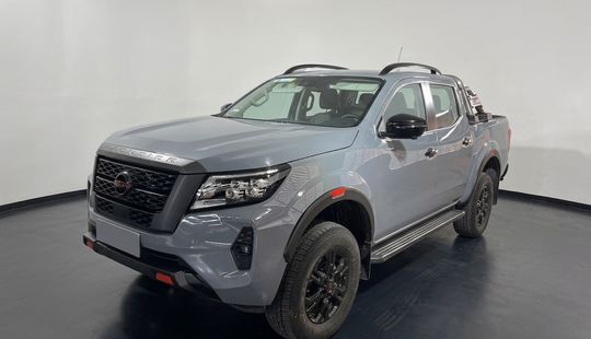 Nissan • Frontier