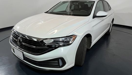 Volkswagen • Jetta
