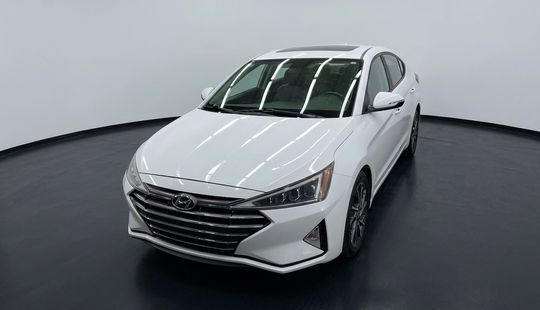 Hyundai • Elantra