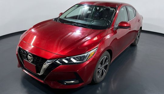 Nissan • Sentra