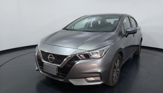 Nissan • Versa