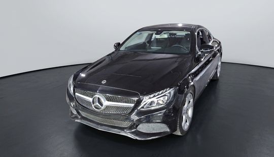Mercedes Benz • Clase C