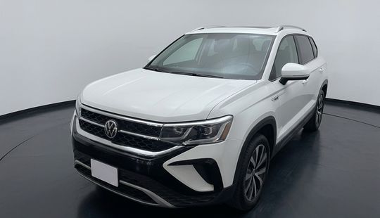Volkswagen • Taos