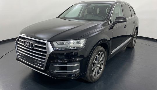 Audi • Q7