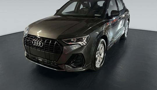 Audi • Q3