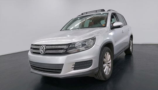 Volkswagen • Tiguan