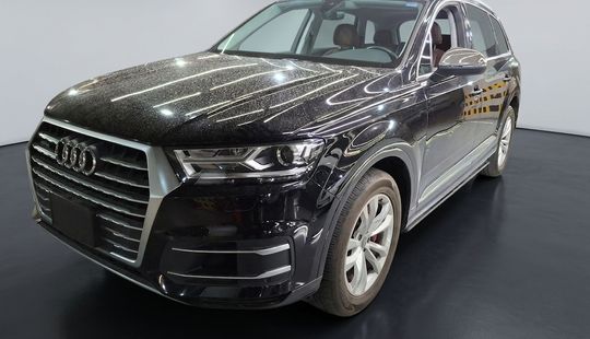 Audi • Q7