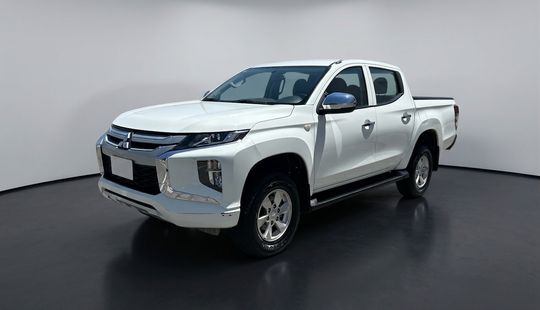 Mitsubishi • L200