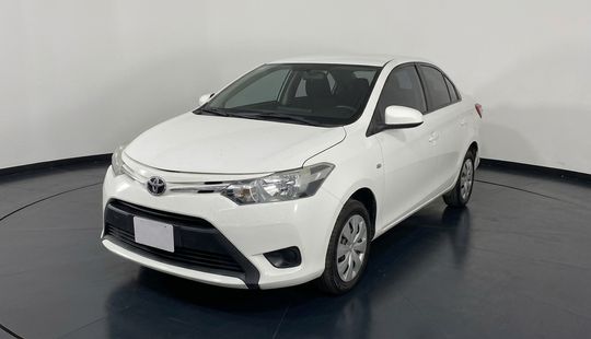 Toyota • Yaris