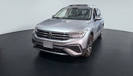 Volkswagen • Tiguan