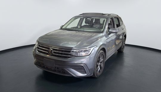 Volkswagen • Tiguan