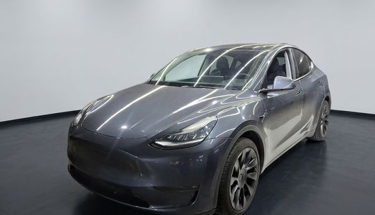 Tesla • Model Y