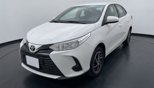 Toyota • Yaris