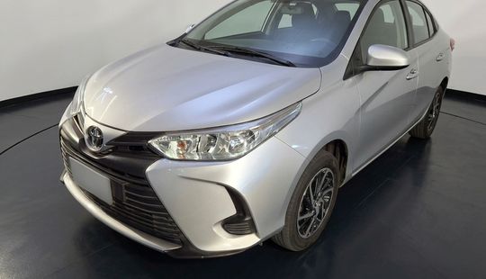 Toyota • Yaris