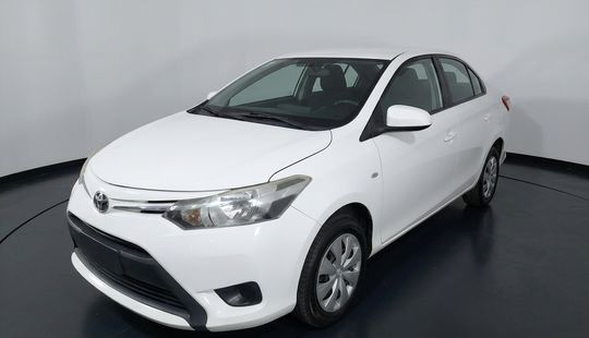 Toyota • Yaris