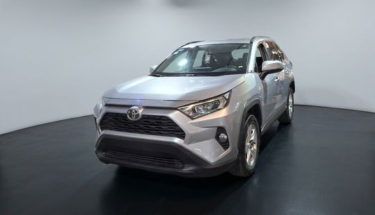 Toyota • RAV4