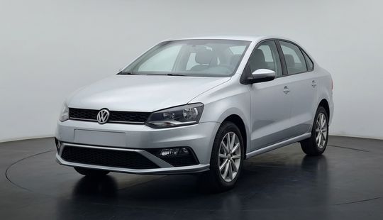 Volkswagen • Vento