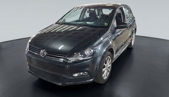 Volkswagen • Polo