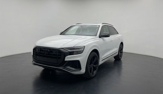Audi • Q8