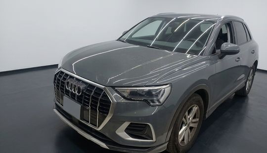 Audi • Q3