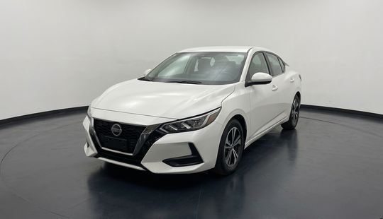 Nissan • Sentra