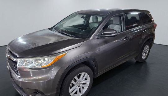 Toyota • Highlander