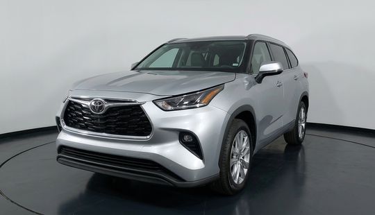 Toyota • Highlander