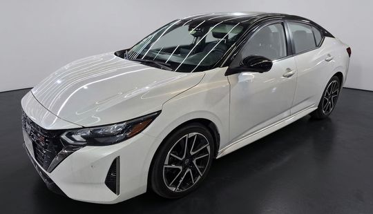 Nissan • Sentra