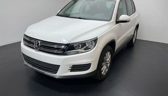 Volkswagen • Tiguan