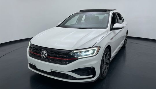 Volkswagen • Jetta