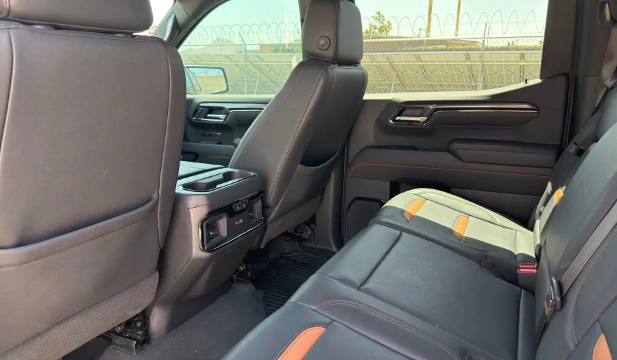 Gmc Sierra 5.3 AT4 C CREW CAB AUTO 4WD Pickup 2025