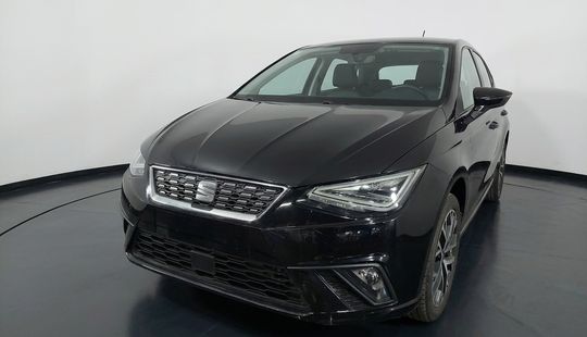 2023 • 62,000 km • Manual