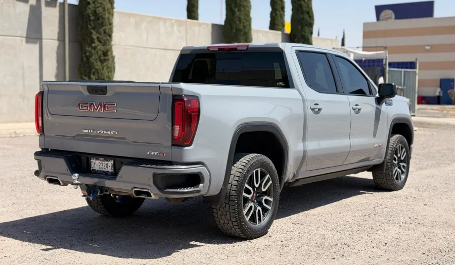 Gmc Sierra 5.3 AT4 C CREW CAB AUTO 4WD Pickup 2025