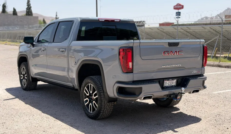 Gmc Sierra 5.3 AT4 C CREW CAB AUTO 4WD Pickup 2025