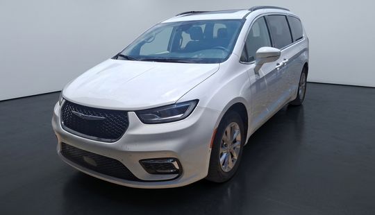 Chrysler • Pacifica