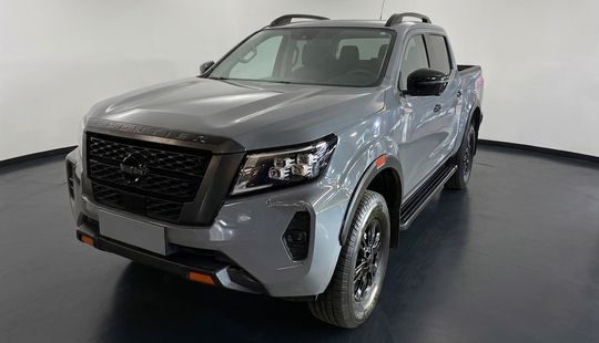 Nissan • Frontier